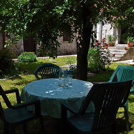 La Vecchia Casa Otel Cetinje Dış mekan fotoğraf